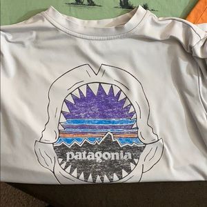 Patagonia Boys T-Shirt Bundle - L (12)
